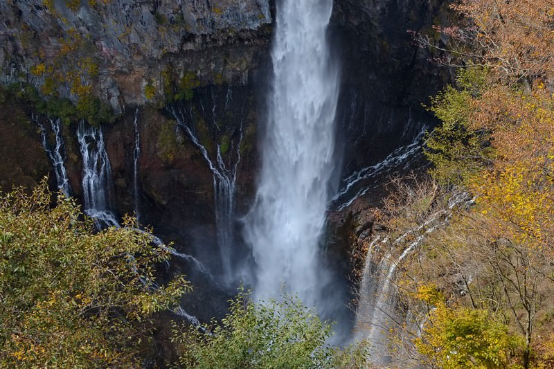 栃木　紅葉　名所　華厳の滝